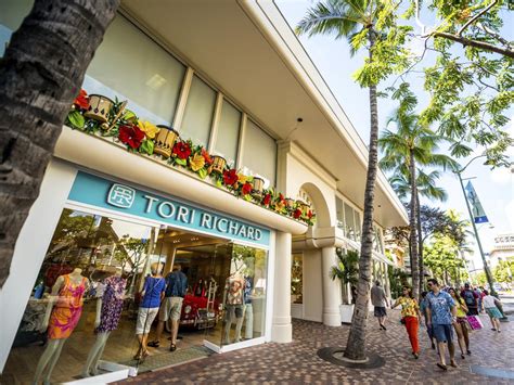 luxury shopping Hawaii